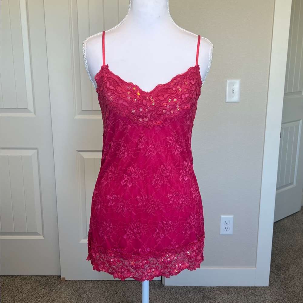Y2K 90’s Fuchsia Camisole sequins floral lace over lining Sz Medium NWT